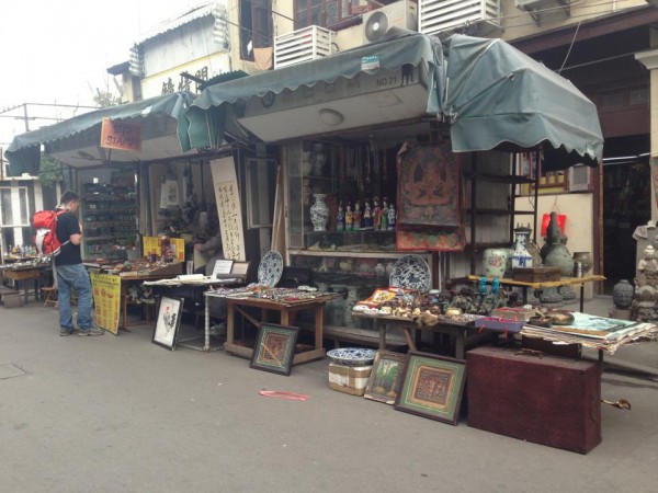 Antique-Market-1