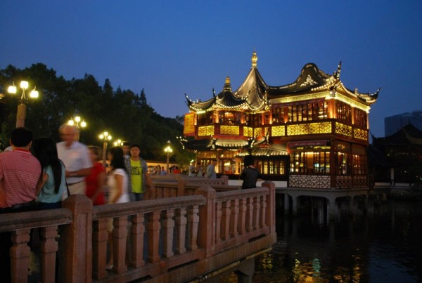 Yuyuan by Night